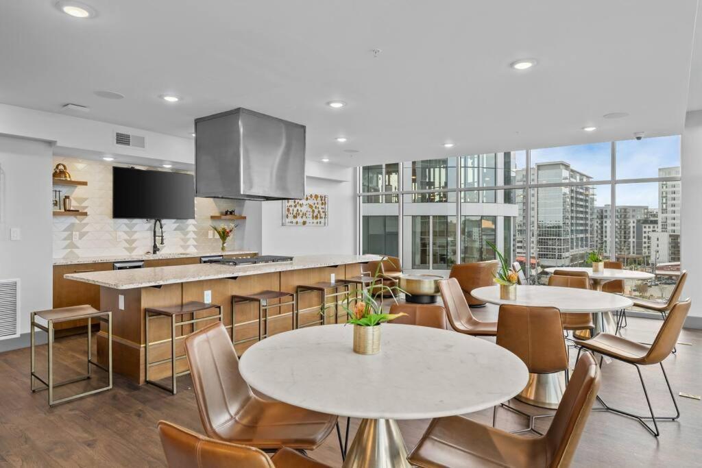 Appartamento Beverly Hills Penthouse The Gulch *